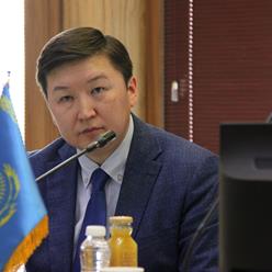 دیدار سفیر قزاقستان با رئیس هیات عامل صندوق توسعه ملی